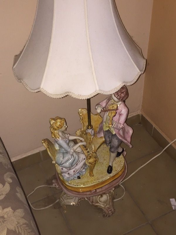 Lady Playing The Piano And Man Violin Lamp For In Miami Lady Playing The Piano And Man Violin Lamp For In Miami Fl Offerup