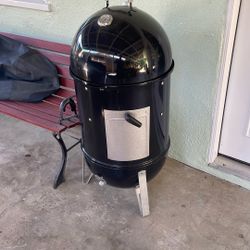 Weber Smoky Mountain Cooker Smoker