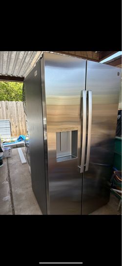 GE Stainless Steel Side-by-Side Refrigerator