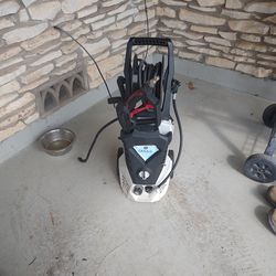 Pressure washer
