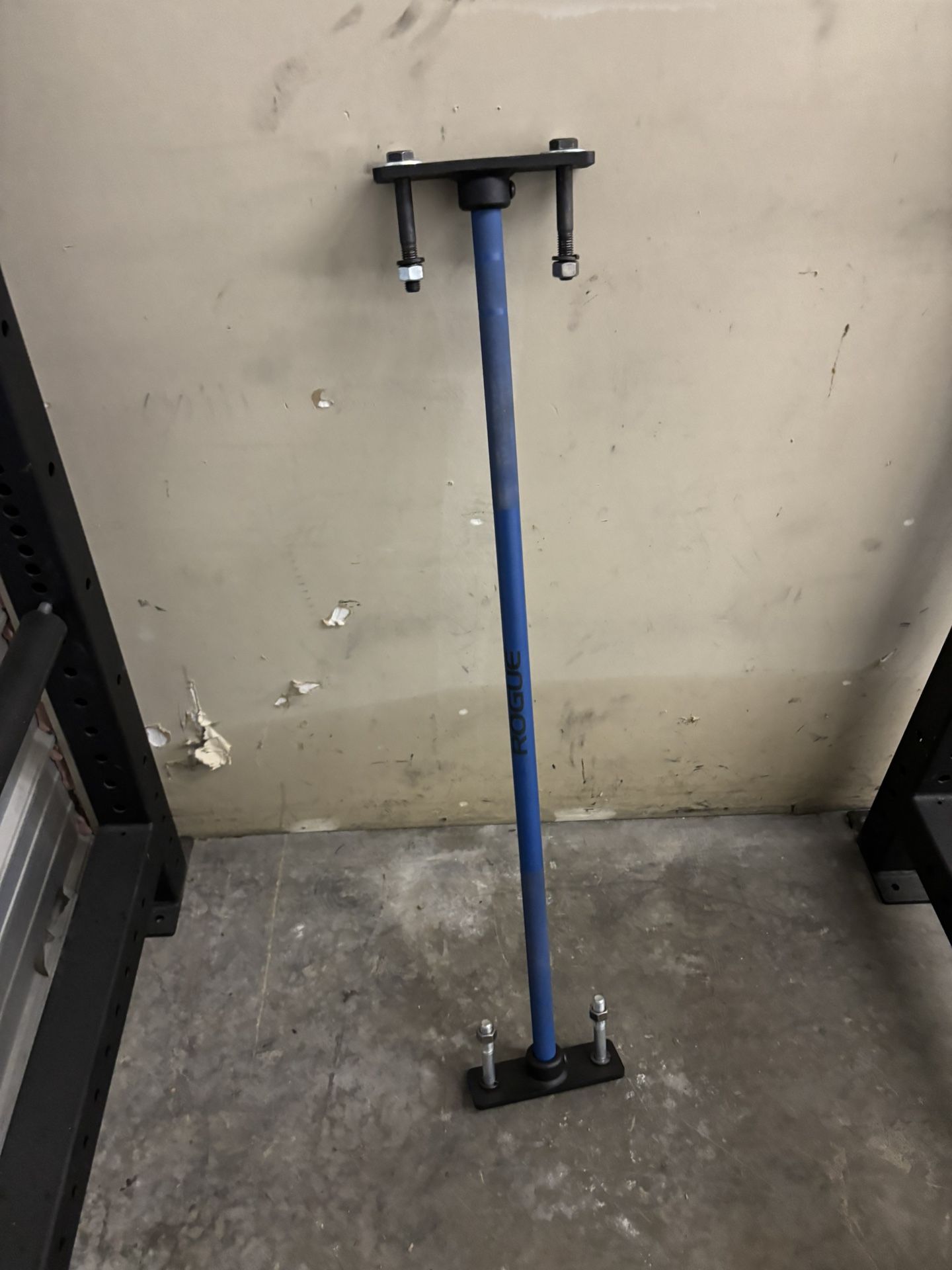 Rogue Pull Up Bar 