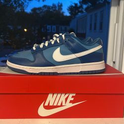Nike Dunk Low Dark Marina Blue  Size 9