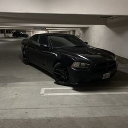 2013 Dodge Charger V6 