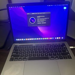 MacBook Pro 13”