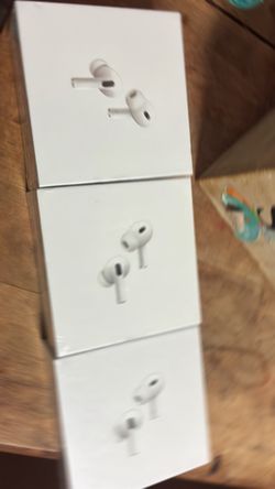 AirPods Pro 3’s & 2nd Generation.