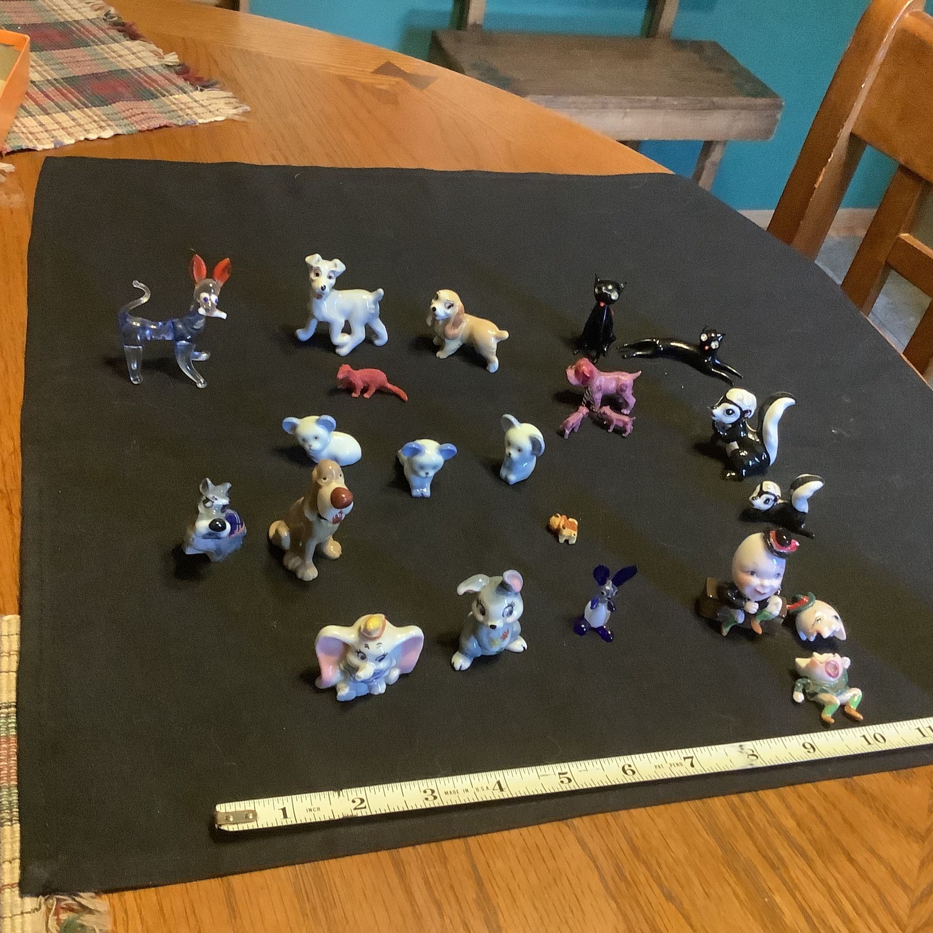lot of Wade min animals glass and ceramic Humpty Dumpty, Dumbo, and many more 23 total pieces all one price