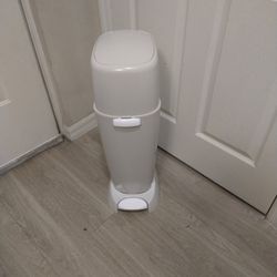 Diaper Genie