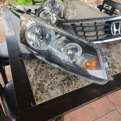 OEM Honda Accord Headlights With Bulbs Included