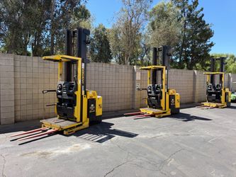 2022 Hyster 300" Orderpicker Forklifts
