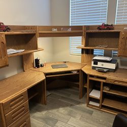 3 Piece Desk ( $100 % Wood)