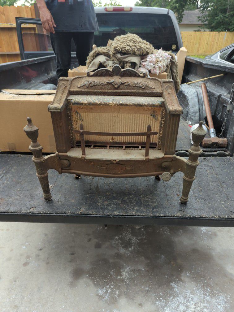 Antique 1920s - 1930s Pioneer Cheerful Radiant Heater Parlor Fireplace Insert
