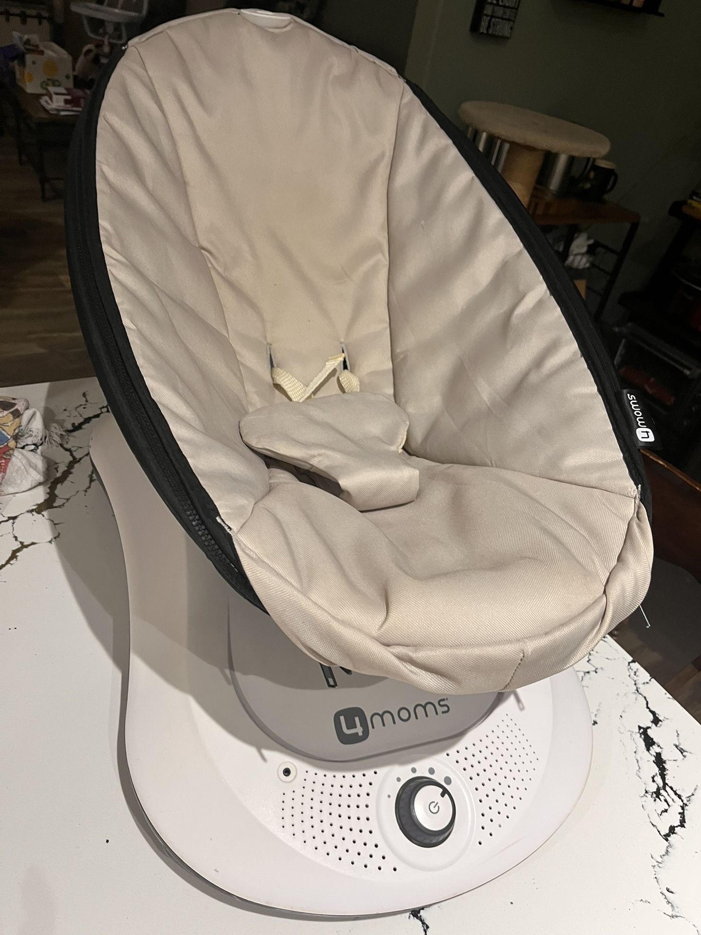 4 Moms Baby Rocker