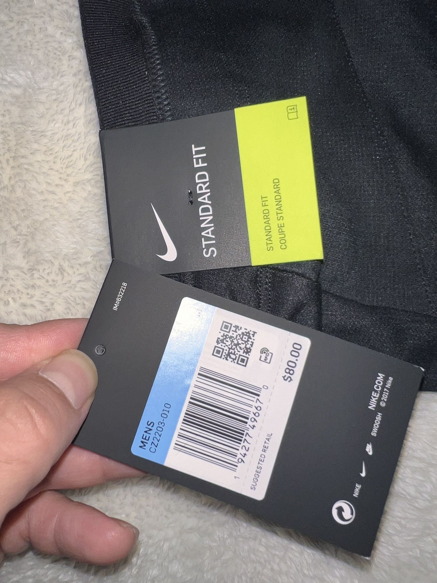 Nike Pro MENs SWOOSH ©2017 Nike New W Tags