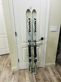 Völkl Energy 220 Skis with Bindings 163cm