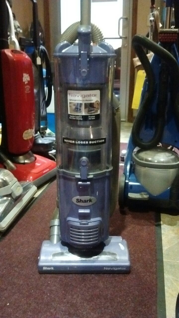 Shark vacuum Navigator upright purple used