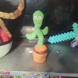 Viral Cactus Stuffy
