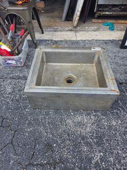 Mop sink