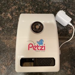 Petzi Treat Cam WiFi Treat Dispenser Sells New For $170