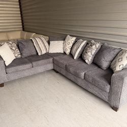 Perfect Condition Sectional Couch - Delivery Available