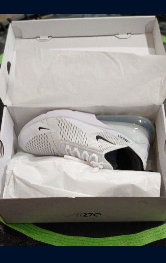 Nike Air Max 270
