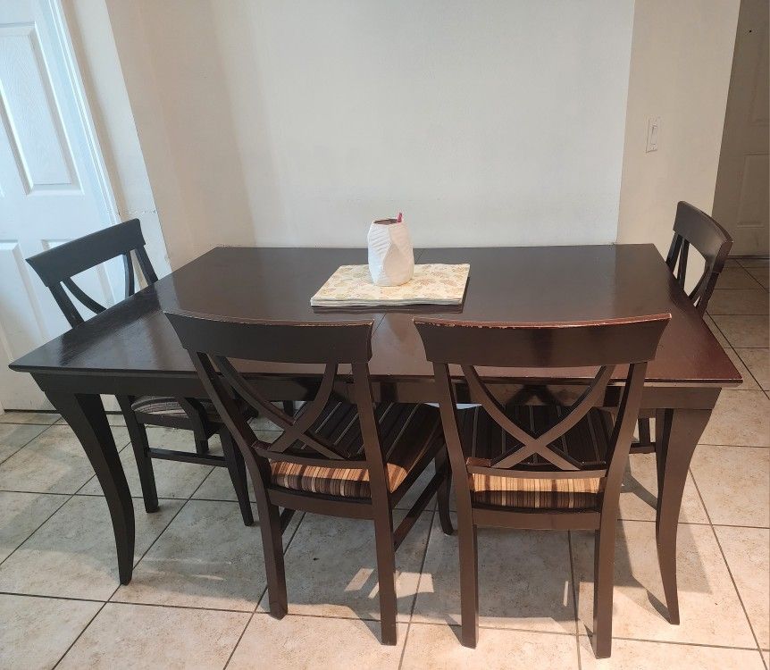 Dining Table With 6 Chairs 