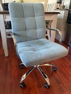 Office desk chair with padded, velvet chair with back and wheels, comfy home office chair with legs , rolling chair for Vanity room
