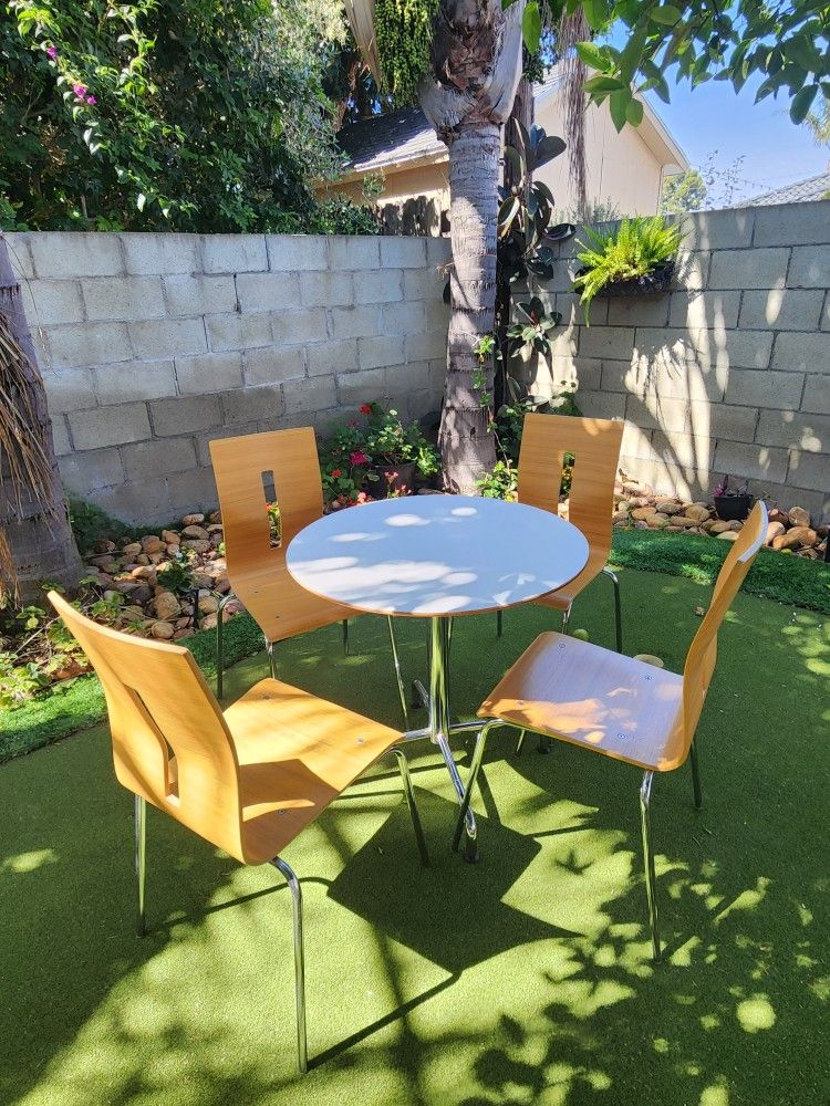 Allermuir Chair Set, With Table