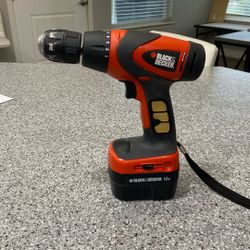 Black and Decker 12V Drill