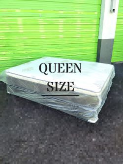 NEW QUEEN-SIZE PILLOW TOP MATTRESS & BOX SPRING ‐ 2PC