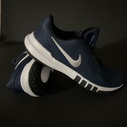 Mens Size 13 NIKE Sneakers 