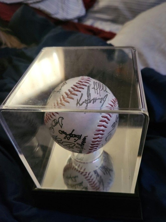 1995 Seattle Mariners Starting Lineup Autographed Ball
