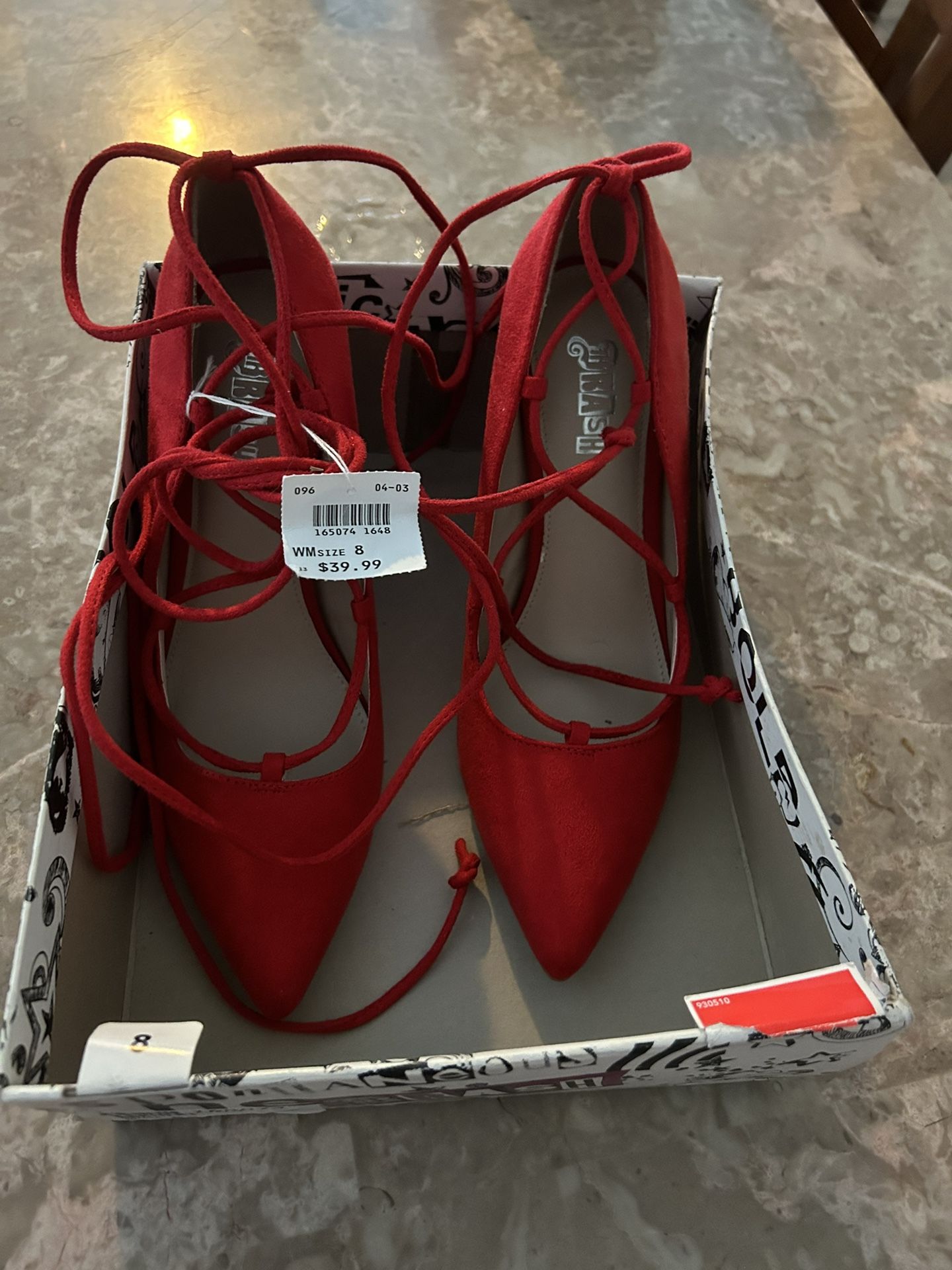 New Women’s Red Heels Size 8