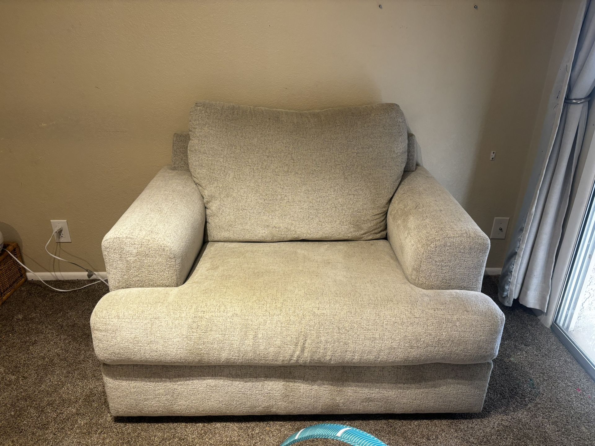 Oversized Love Seat Day Chair