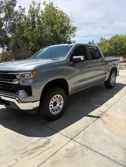 Chevrolet Silverado Crew Cab Pickup Truck