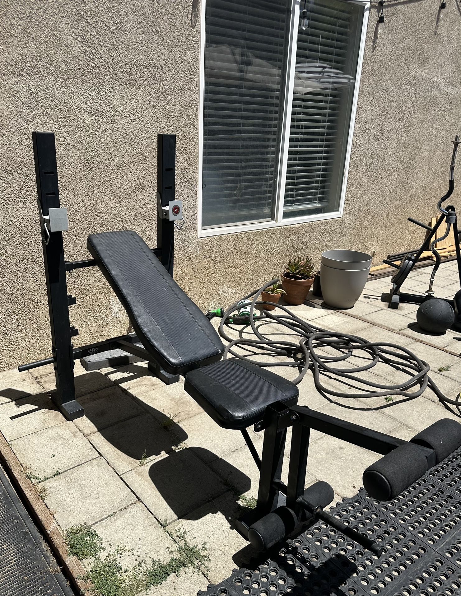 Adjustable Weight Bench