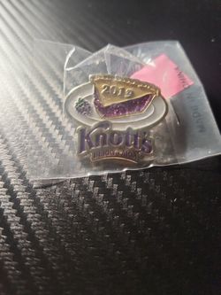 Knotts Berry Farm Pin
