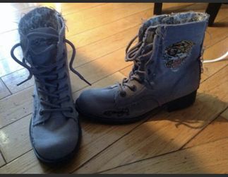 Ed Hardy boots