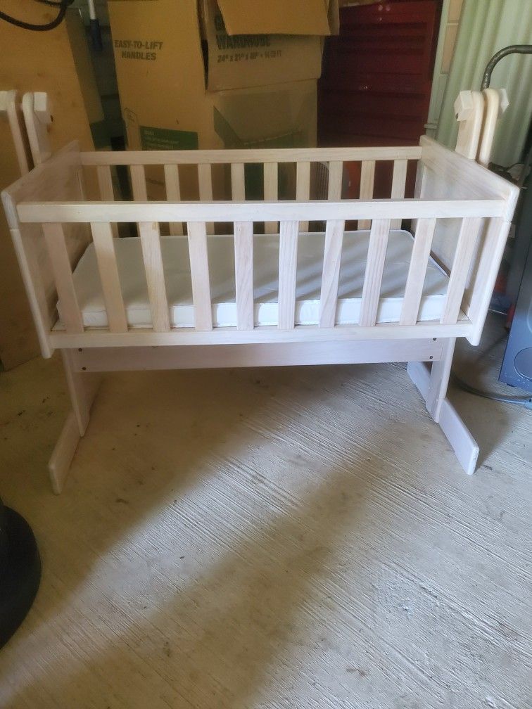 Wooden Swinging Cradle