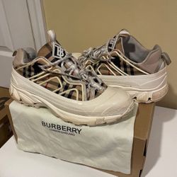Burberry Arthur Sneakers