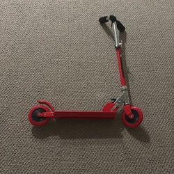 Scooter handles are broken. Good condition. Brand new.