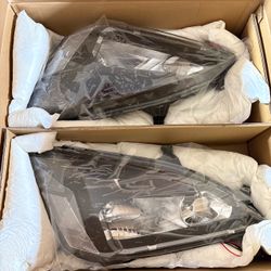 Pair Headlight Assembly, Black Housing Clear Corner w/LED Day Running Light, Compatible with 2003– 2007 Honda Accord