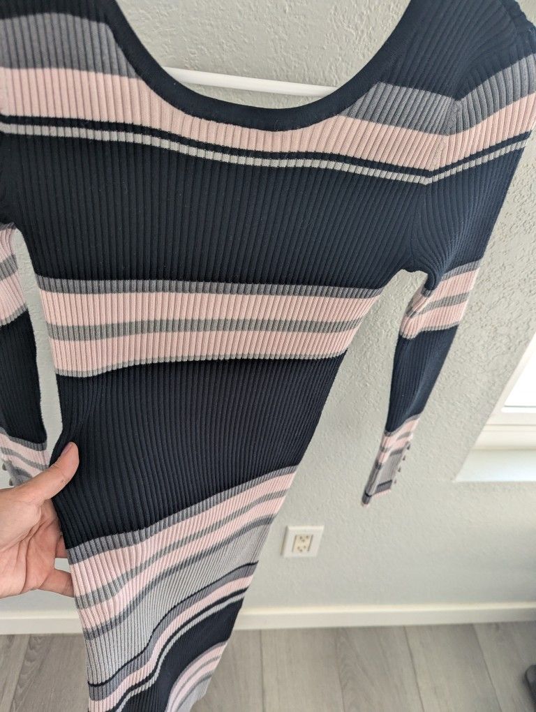 Size Medium Stretchy Dress