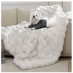 NEW in Package Faux Fur Throw Blanket 