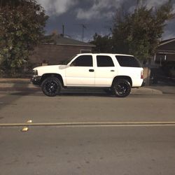 2003 Chevy Tahoe