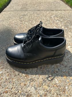 Dr. Martens Leather Platform Casual Shoes size 12 - barely used