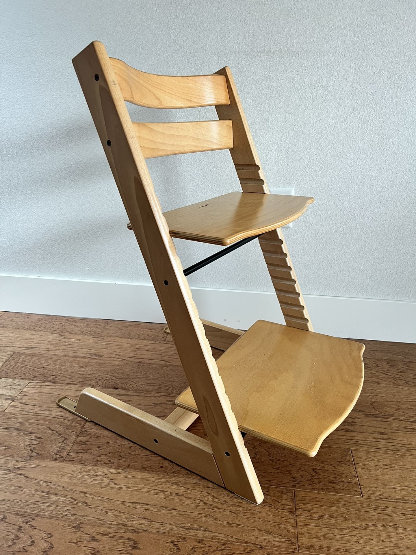Stokke Tripp Trapp Adjustable Child High Chair