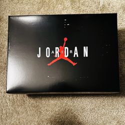 Jordan 11 Shoe box