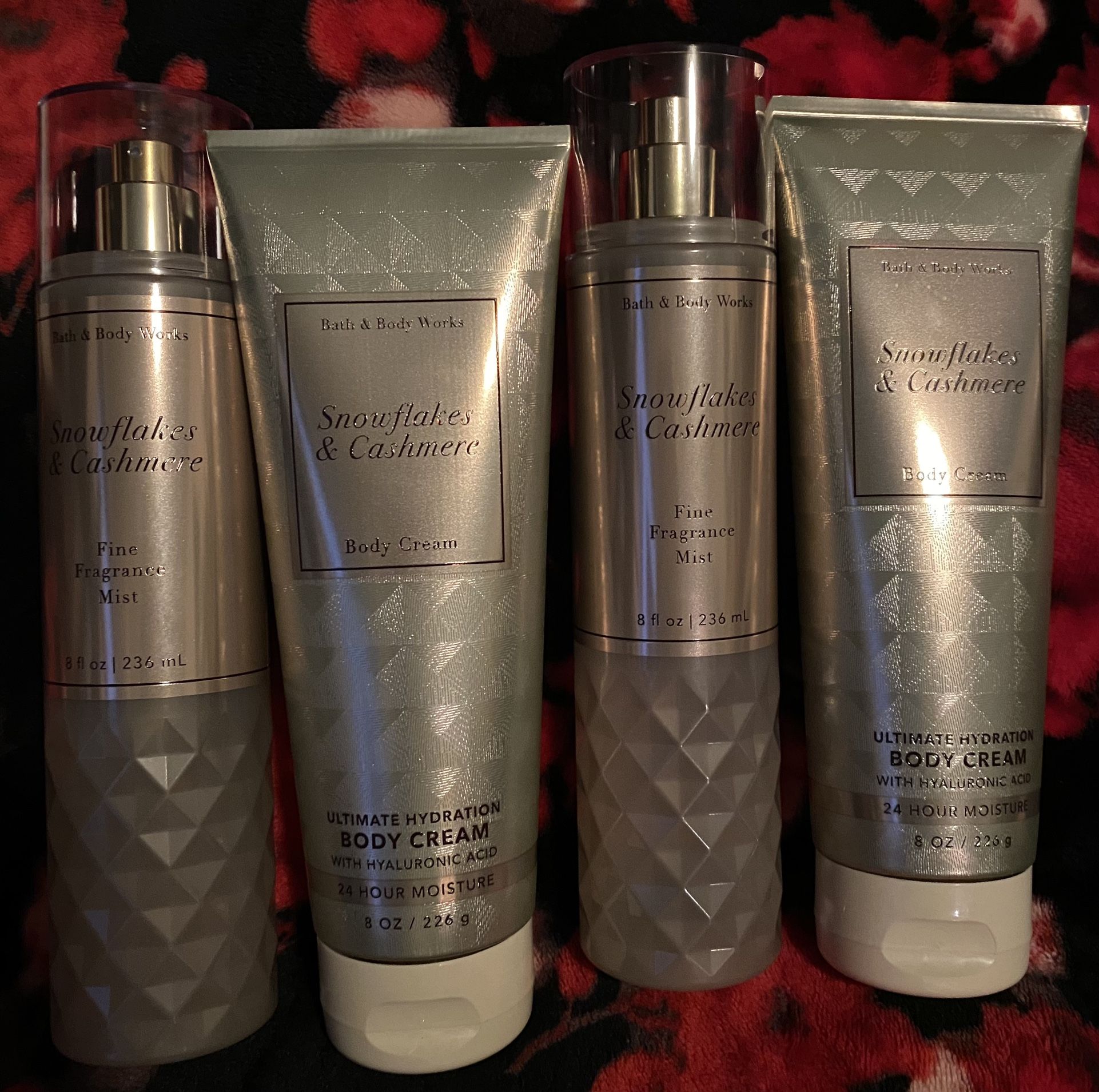 Bath & Body Works - Snowflakes & Cashmere - Fragrance & Body Cream