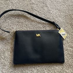 Michael Kors Medium Leather Convertible Wristlet Pouch Black NWT