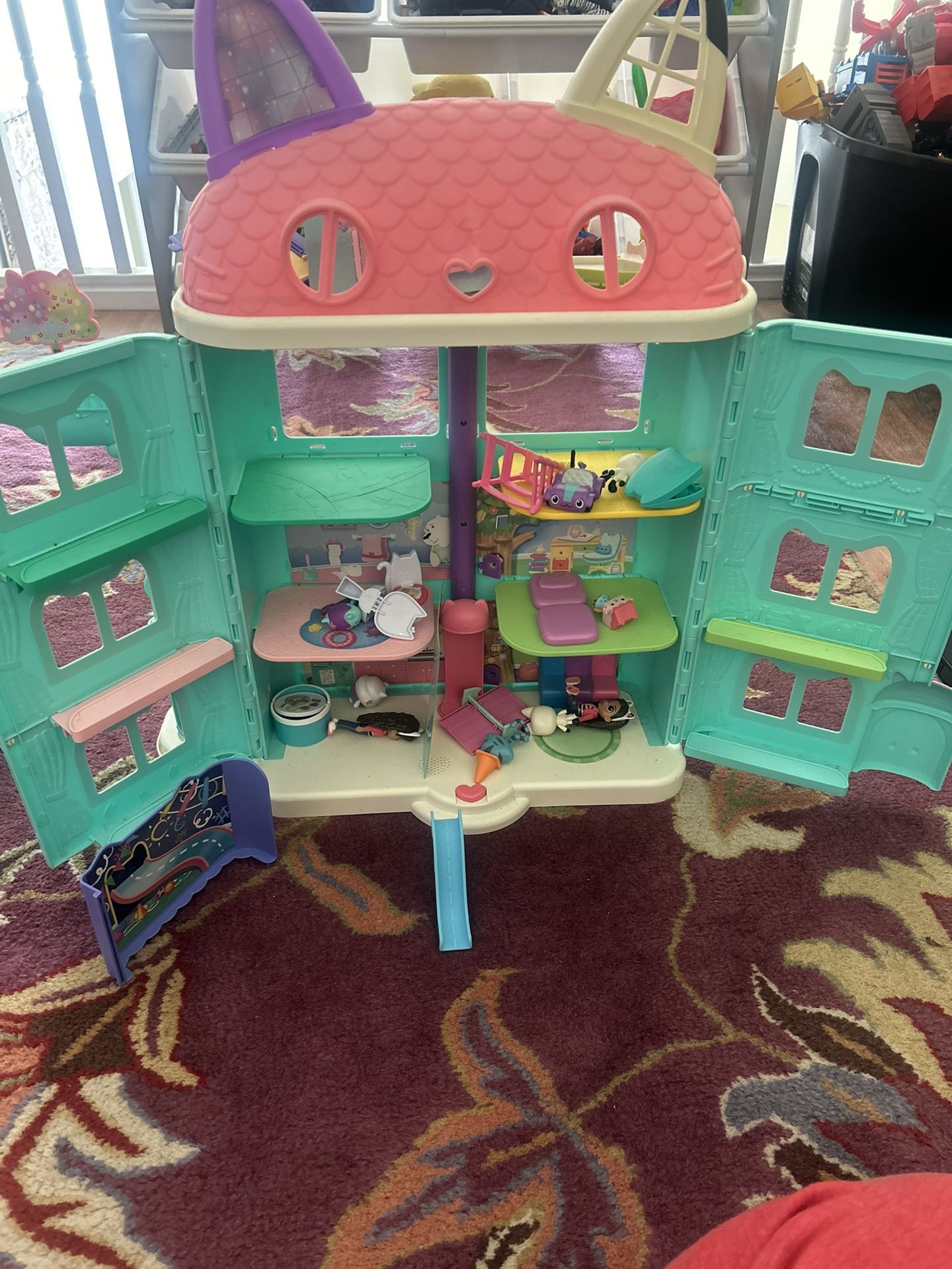 Gabby Doll House 